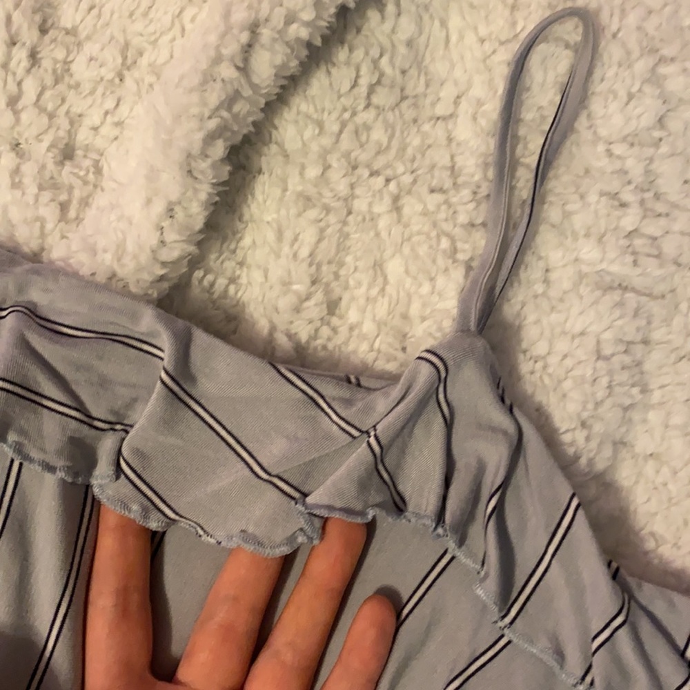 Ladies top - Picture 2 of 3